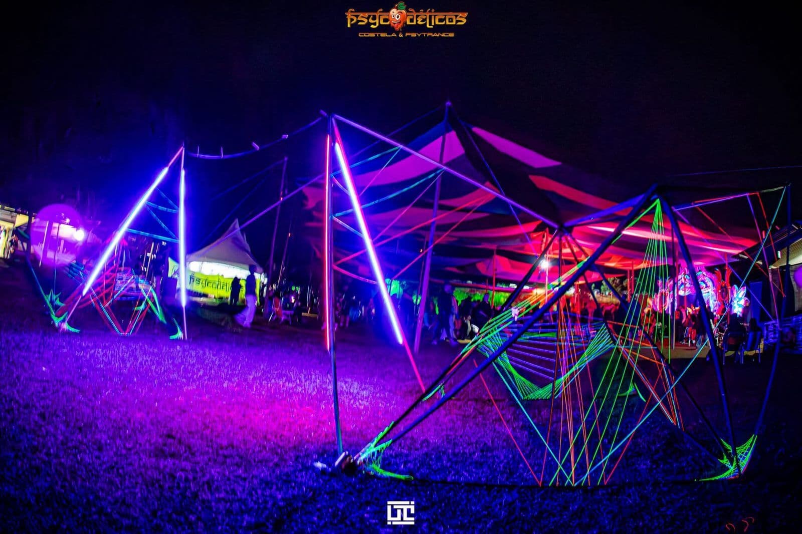Audio-reactive tent lighting