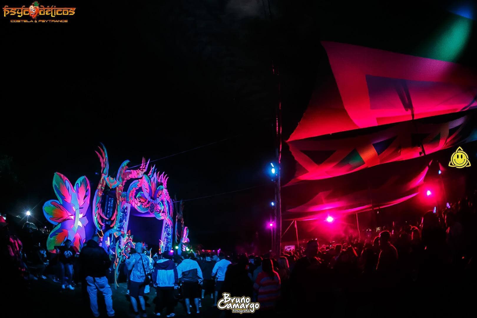 Psycodelicos event tent atmosphere
